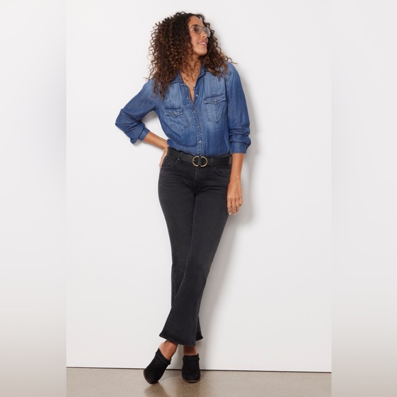 🌼 FREE w/any order❗️ANTHROPOLOGIE CLOTH & STONE 100% lyocell/tencel denim top - Picture 2 of 12